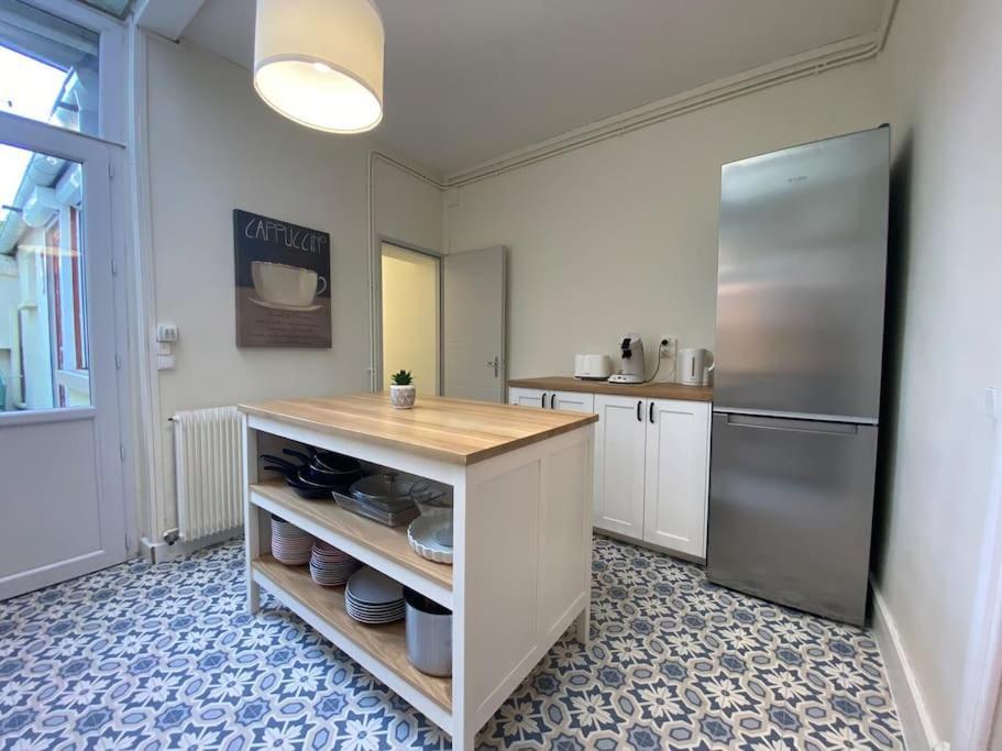 Maison De Charme - 4 Chambres - Courette & Parking Gratuit Amiens Buitenkant foto